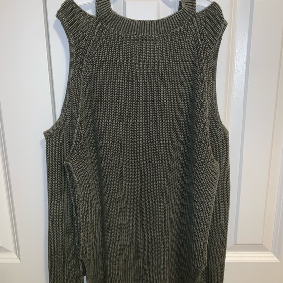 Sweater - Picture 3 of 3